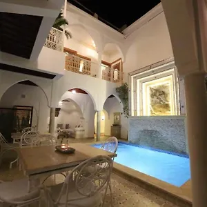 Oum H&n Riad